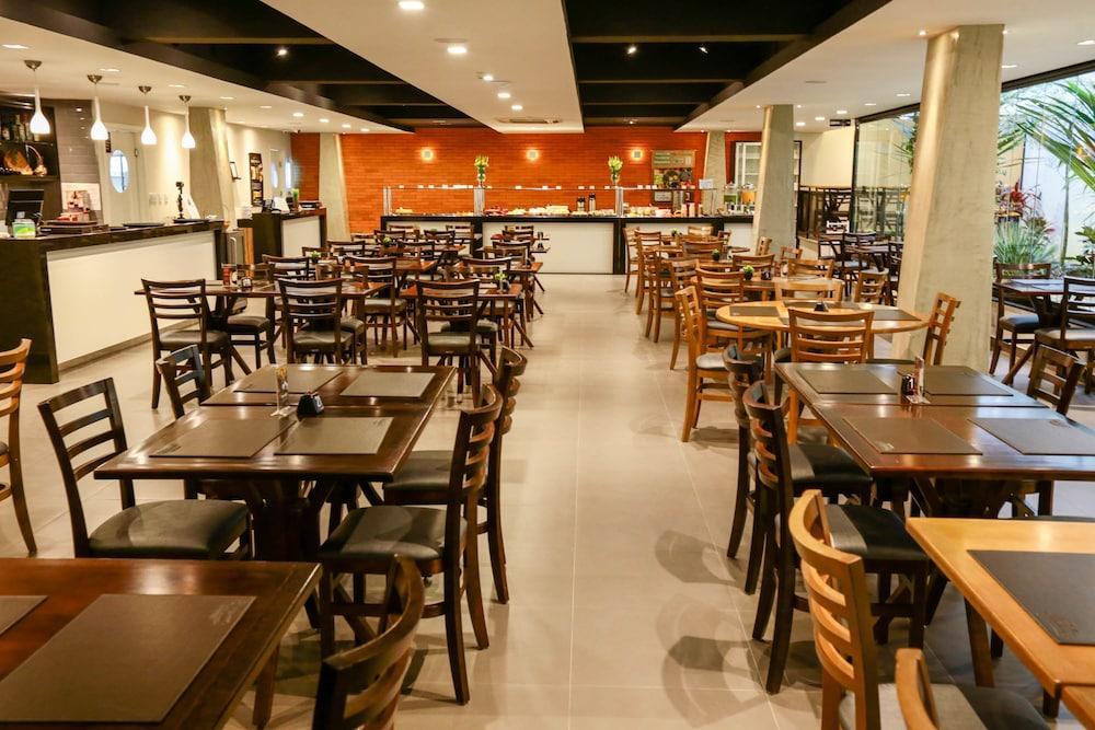 מפרה Hotel Emacite Flex מראה חיצוני תמונה