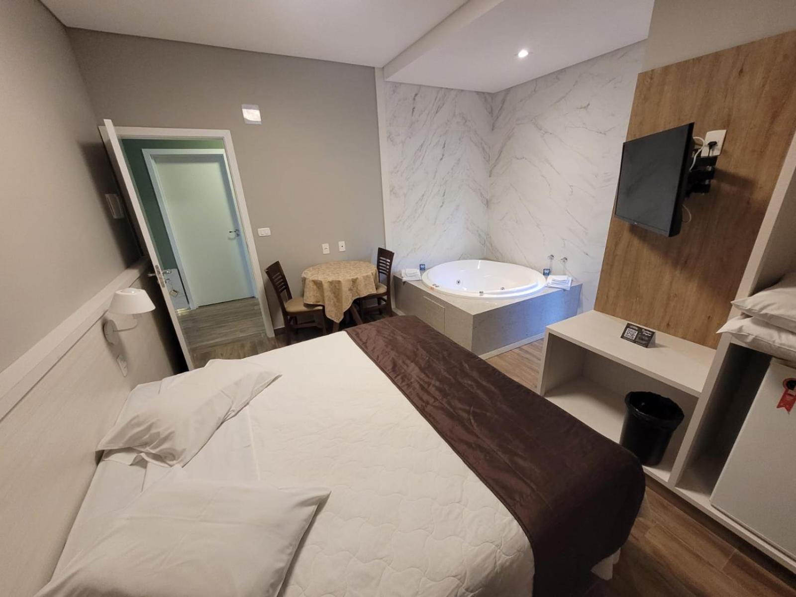 מפרה Hotel Emacite Flex מראה חיצוני תמונה