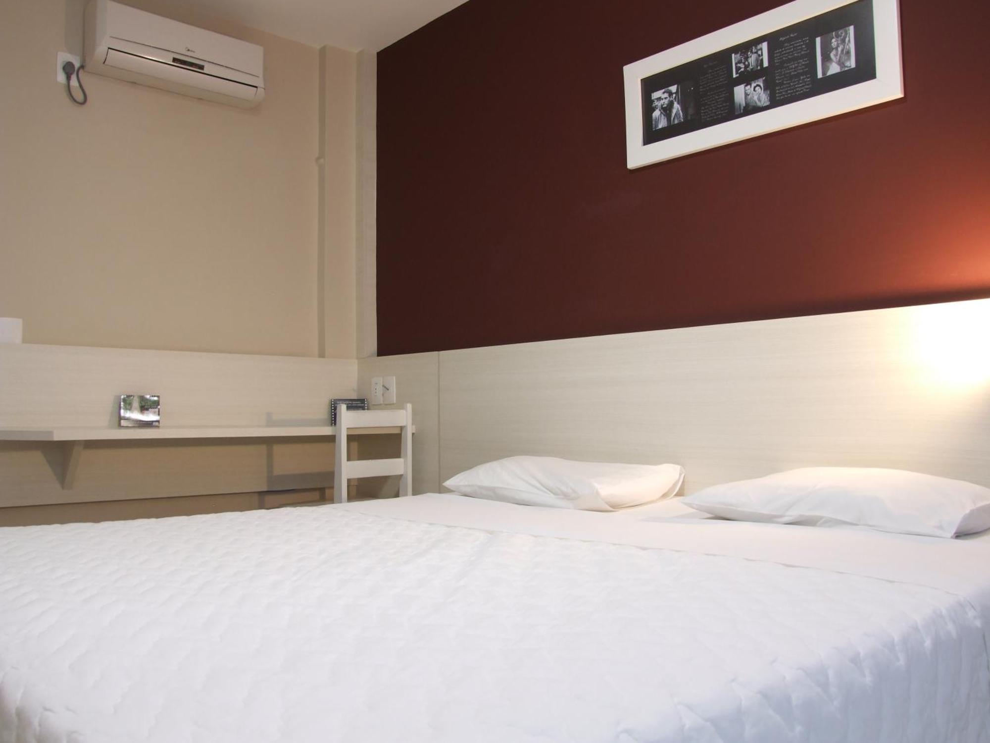 מפרה Hotel Emacite Flex חדר תמונה